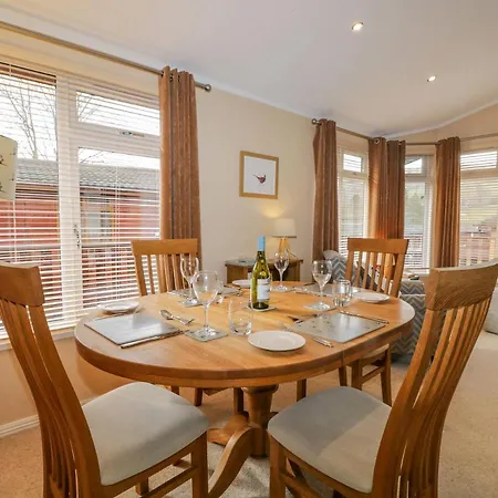 Pheasant's Nest Semesterbostad *