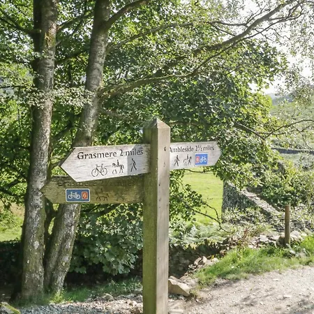 Pheasant's Nest Semesterbostad *